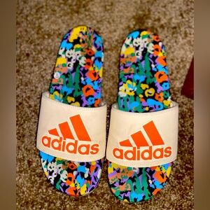 Nike slides size 10 and 11